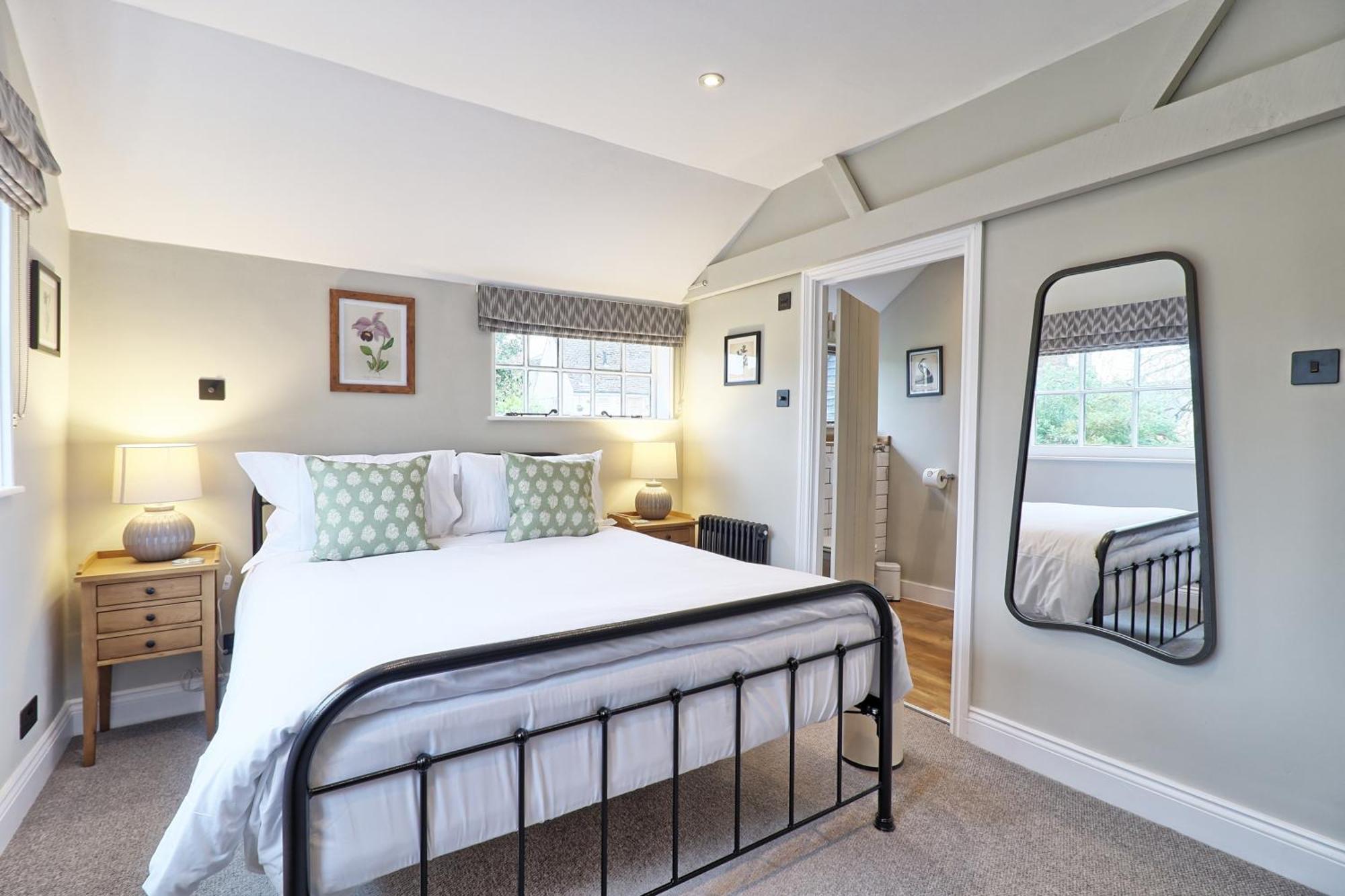 Ranfield'S Brasserie Hotel Rooms คอร์กิเชล ภายนอก รูปภาพ